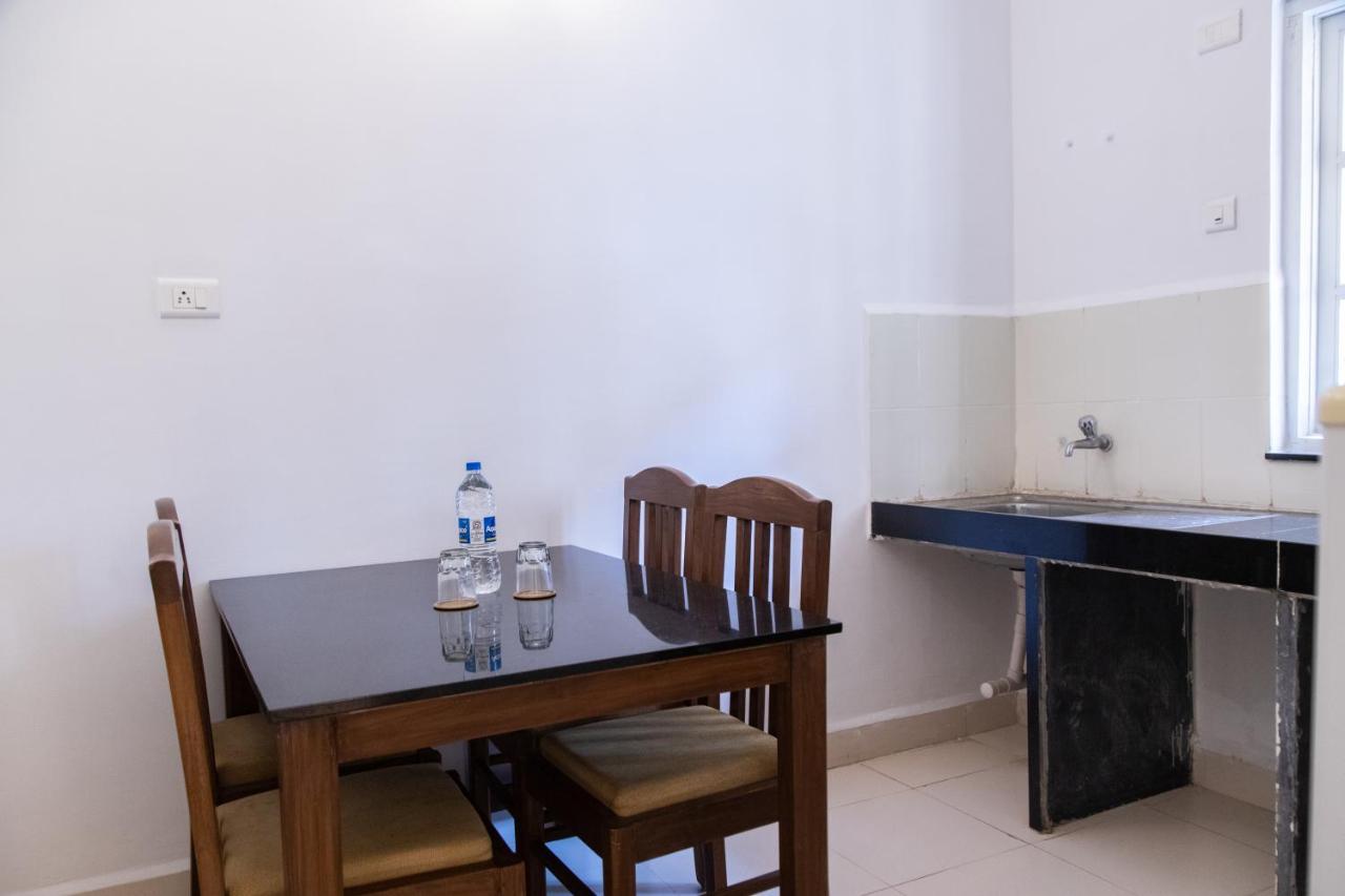 Cherrystay Holiday Resort -Candolim Beach Exteriör bild
